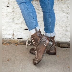 Henry Cuir Vertigo Treccia Laccio Lino Fango Brown Leather Boot Size 7 (37.5)